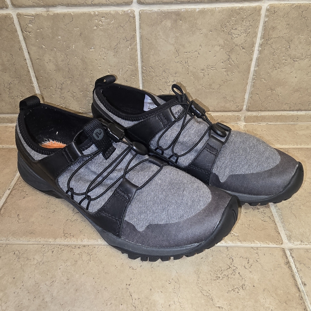 Merrell Siren Guided Moc Jersey Q2 sneaker in a high-rise gray color